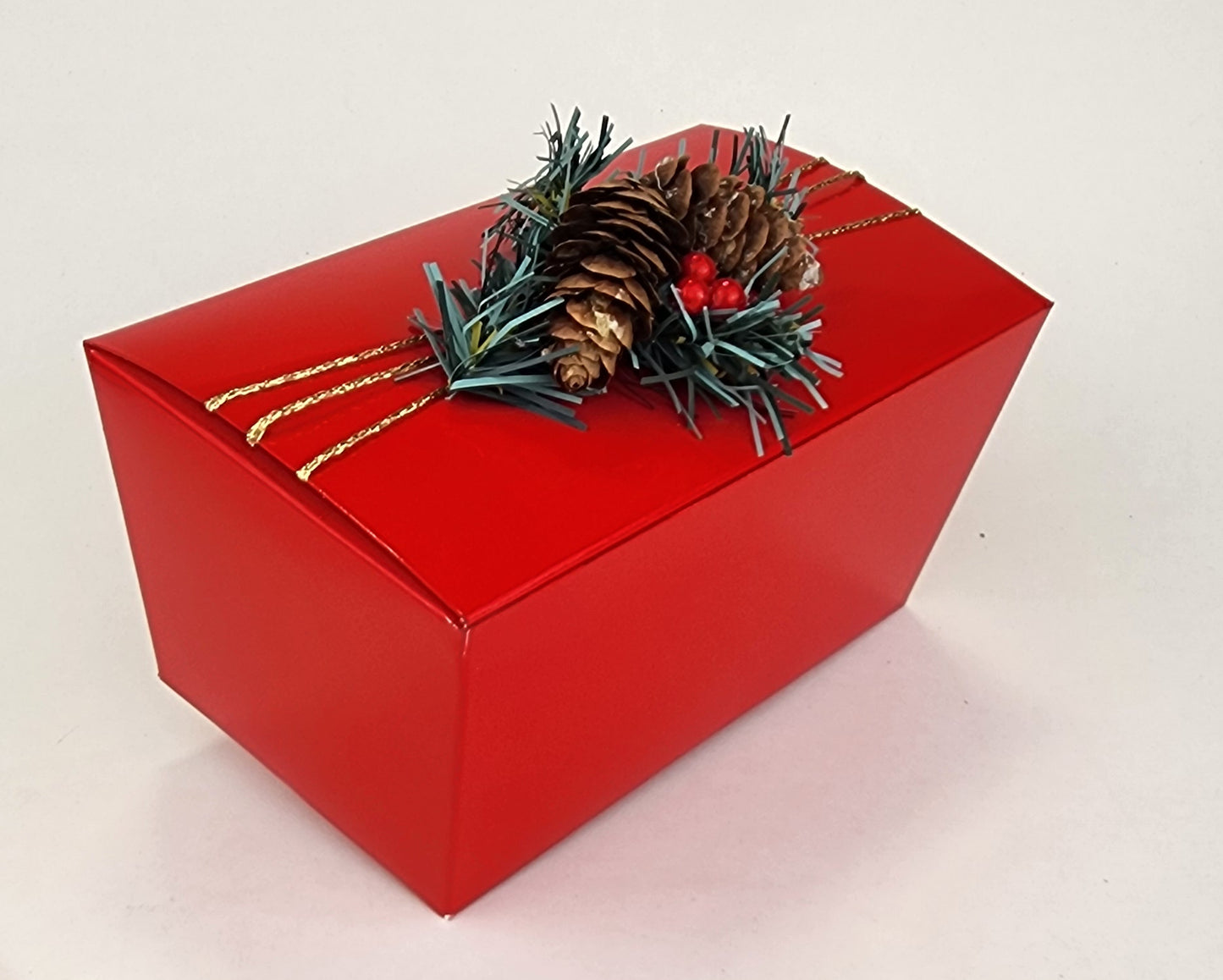 
                  
                    Winter Gift Box
                  
                